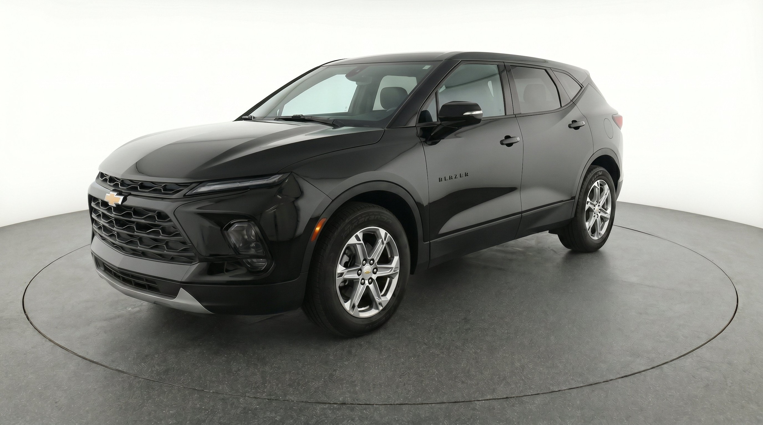 Thumbnail: 2025 Chevrolet Blazer - 3