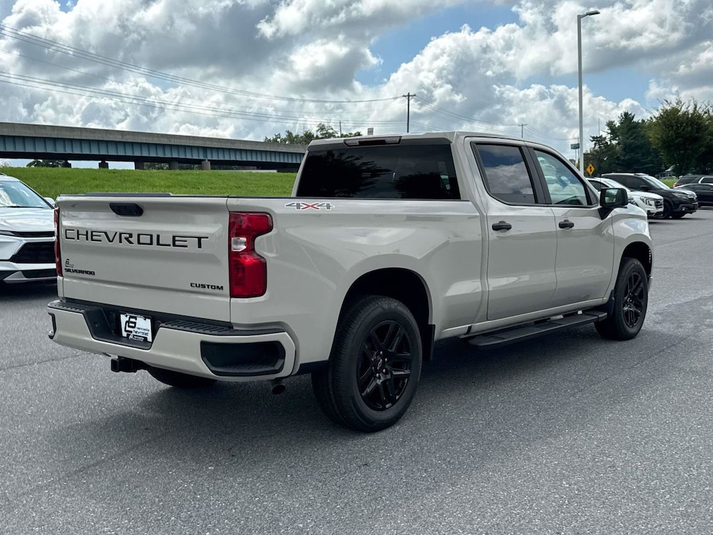New 2026 Chevrolet Silverado 1500 Custom Truck