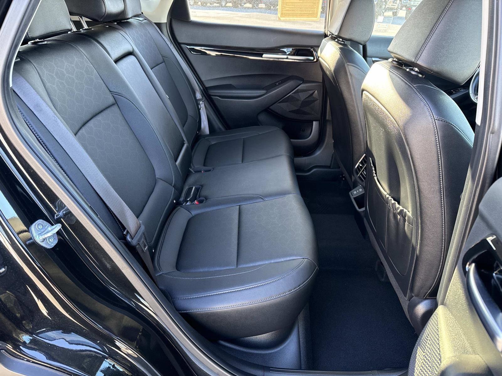 2024 Kia Seltos EX - Photo 21