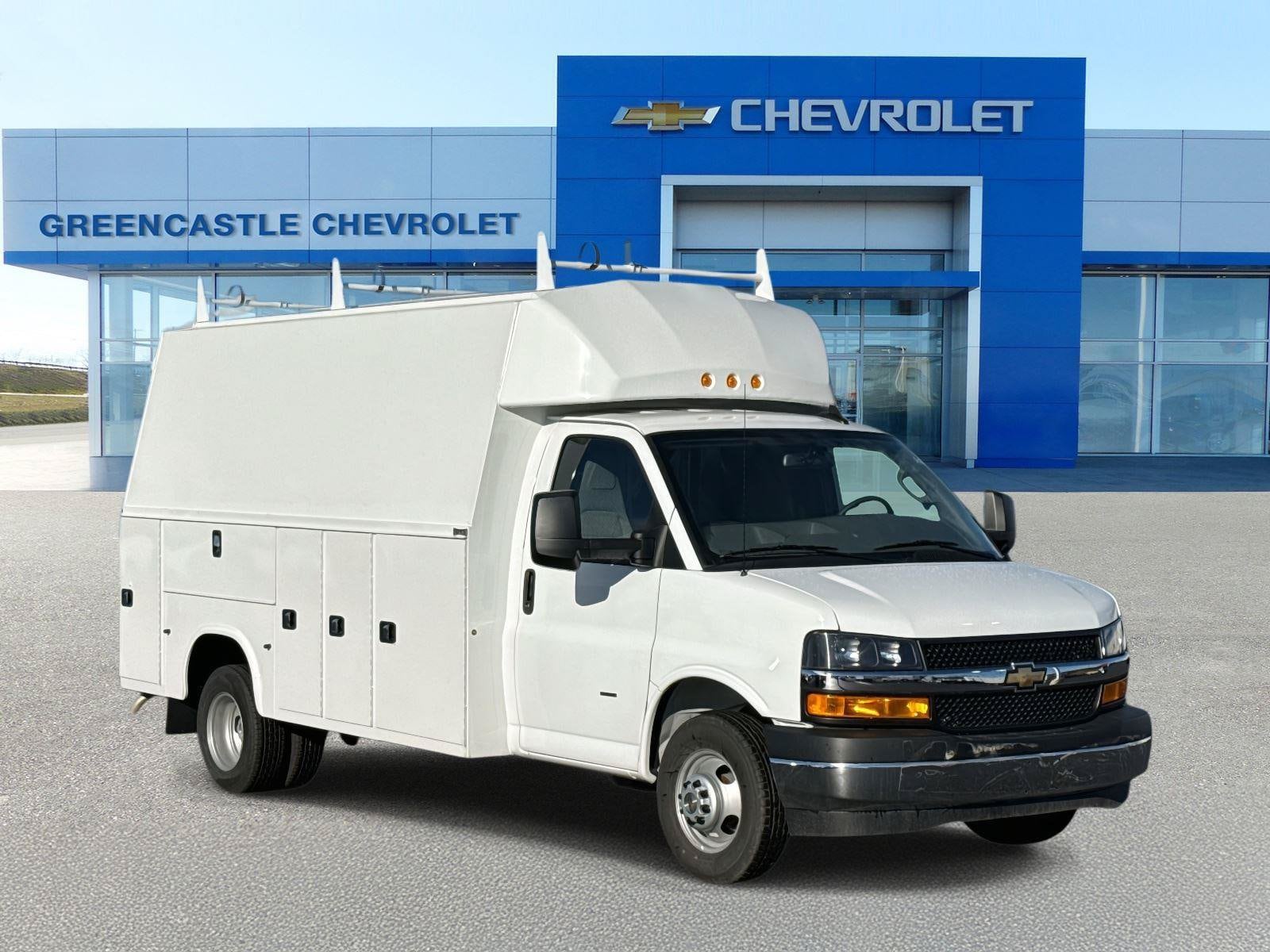 2025 Chevrolet Express Cutaway