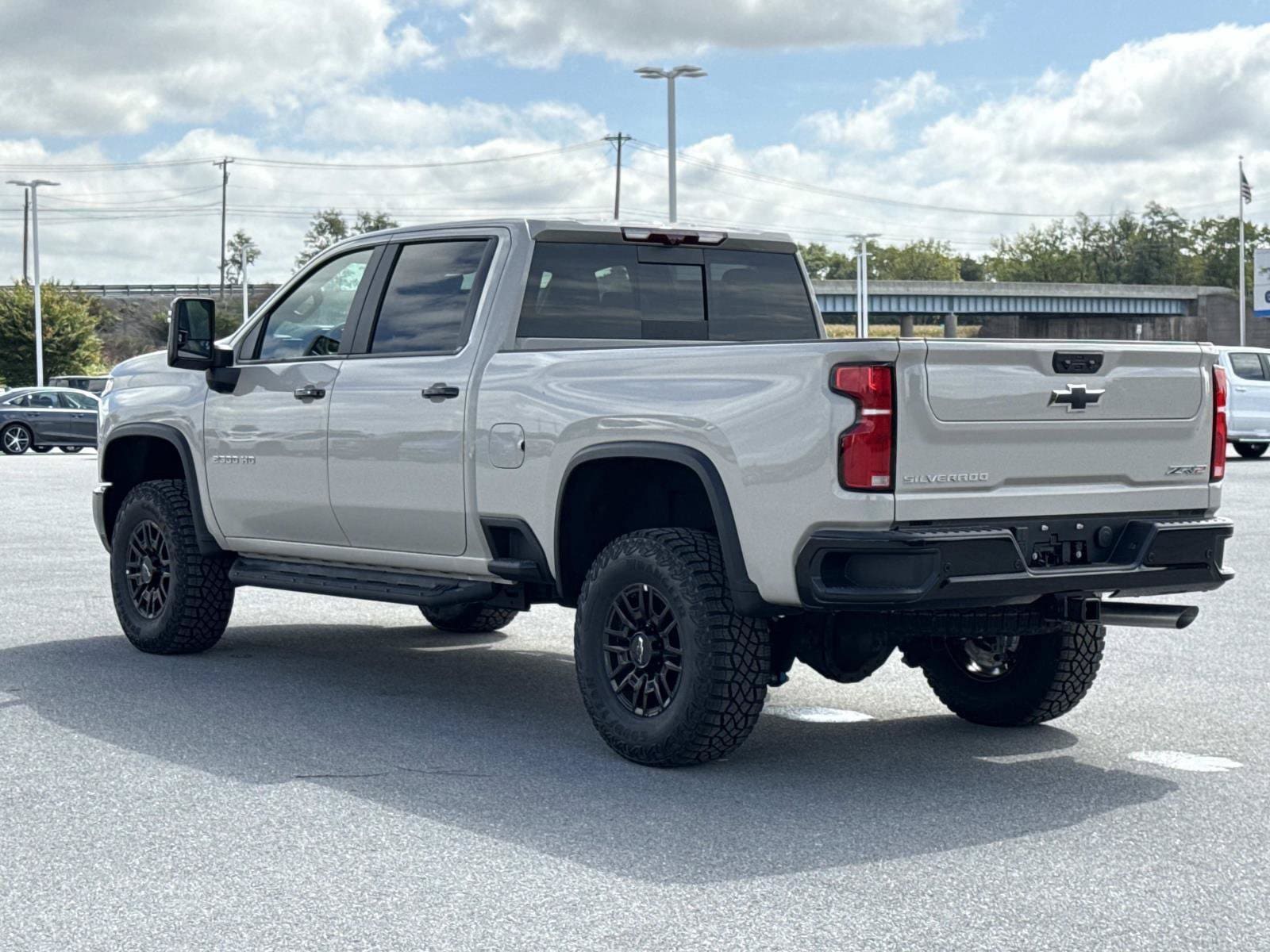 2026 Chevrolet Silverado 2500 HD ZR2 - Photo 14
