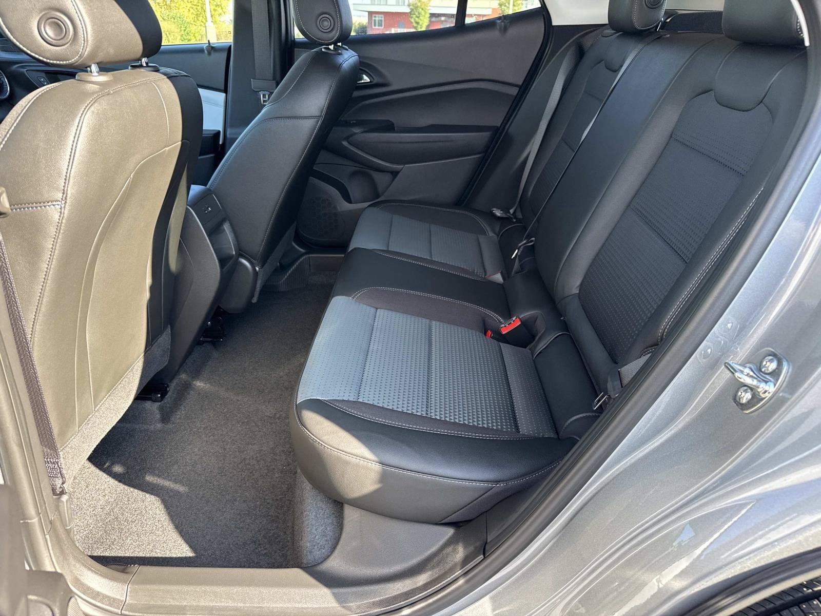 2026 Chevrolet Trax LT - Photo 10