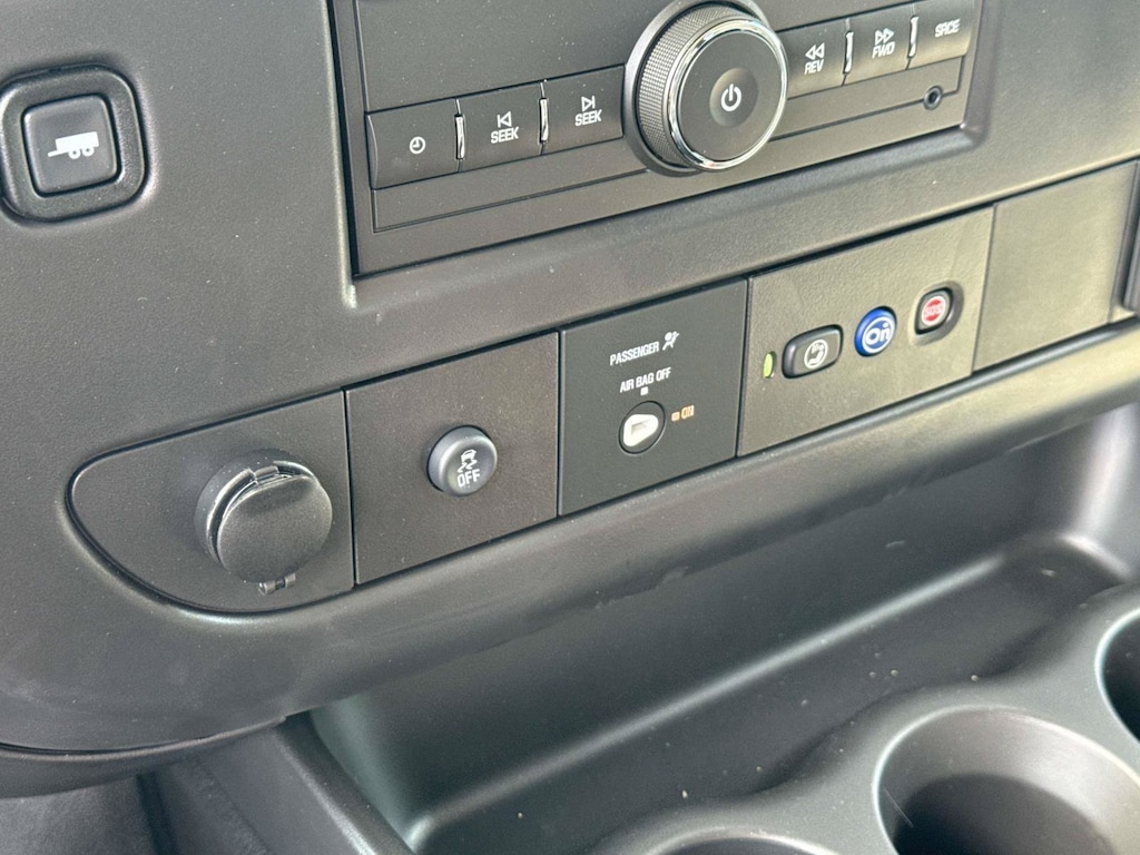 New 2026 Chevrolet Express Passenger 1LS Van