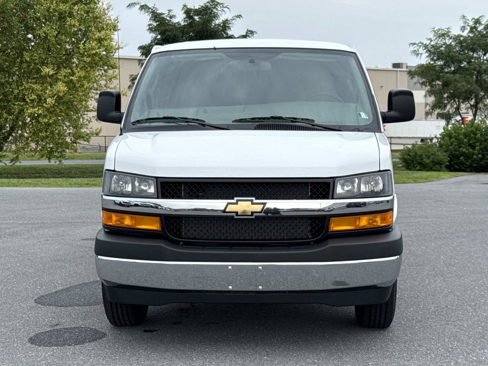 2026 Chevrolet Express Cargo Work Van - Photo 16