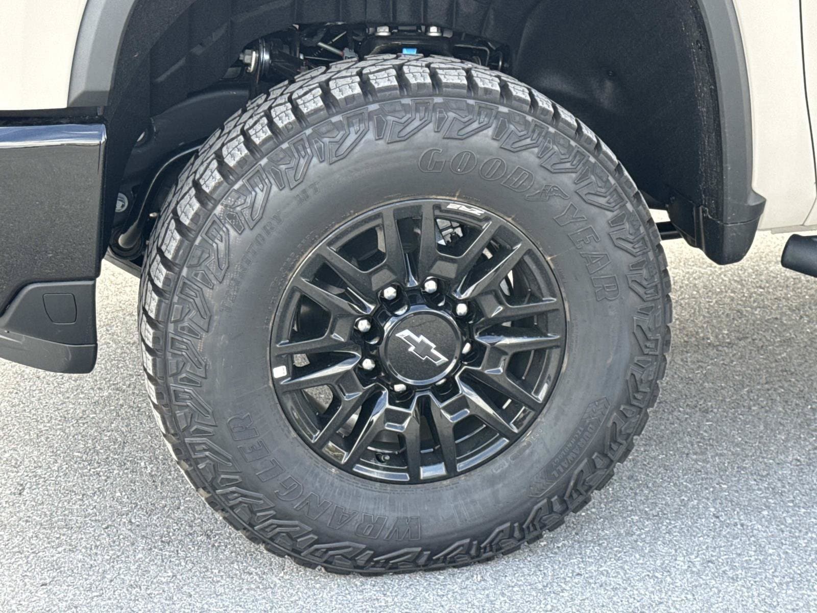 2026 Chevrolet Silverado 2500 HD ZR2 - Photo 17