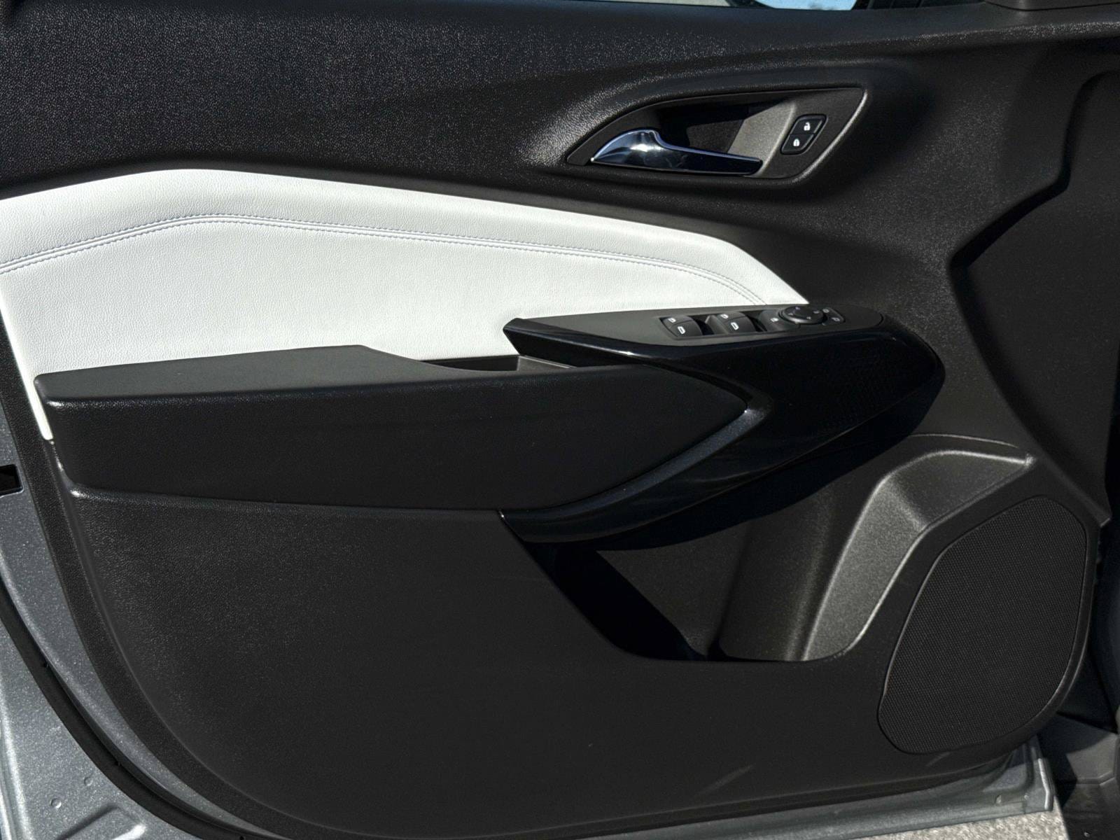 2026 Chevrolet Trax LT - Photo 8