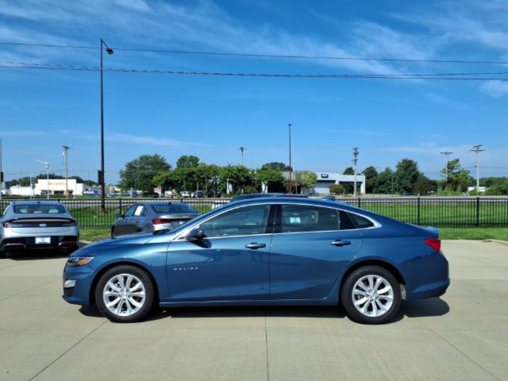 Used 2025 Chevrolet Malibu 1LT Sedan