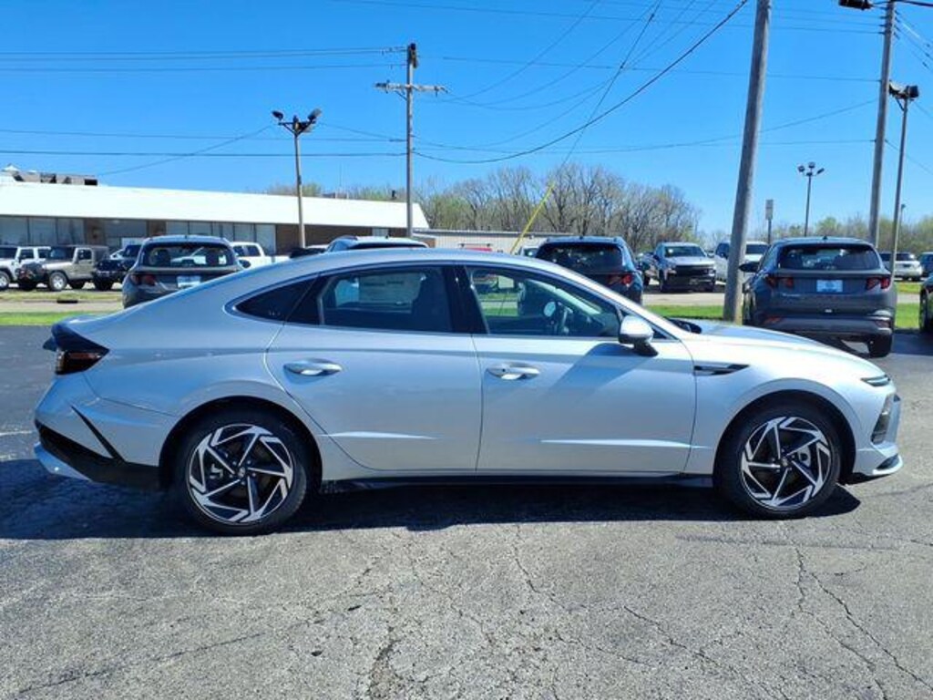 New 2026 Hyundai Sonata SEL Sport Sedan