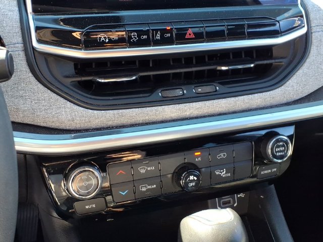 2024 Jeep Compass Latitude - Photo 13