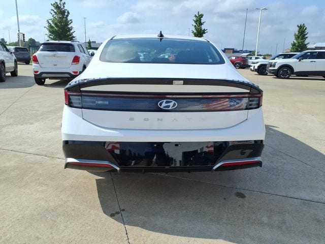 2025 Hyundai Sonata SEL - Photo 20