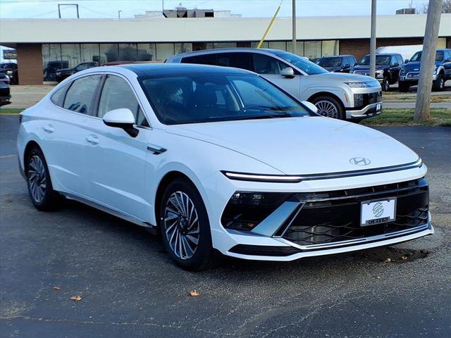 2026 Hyundai Sonata Hybrid Sedan 
