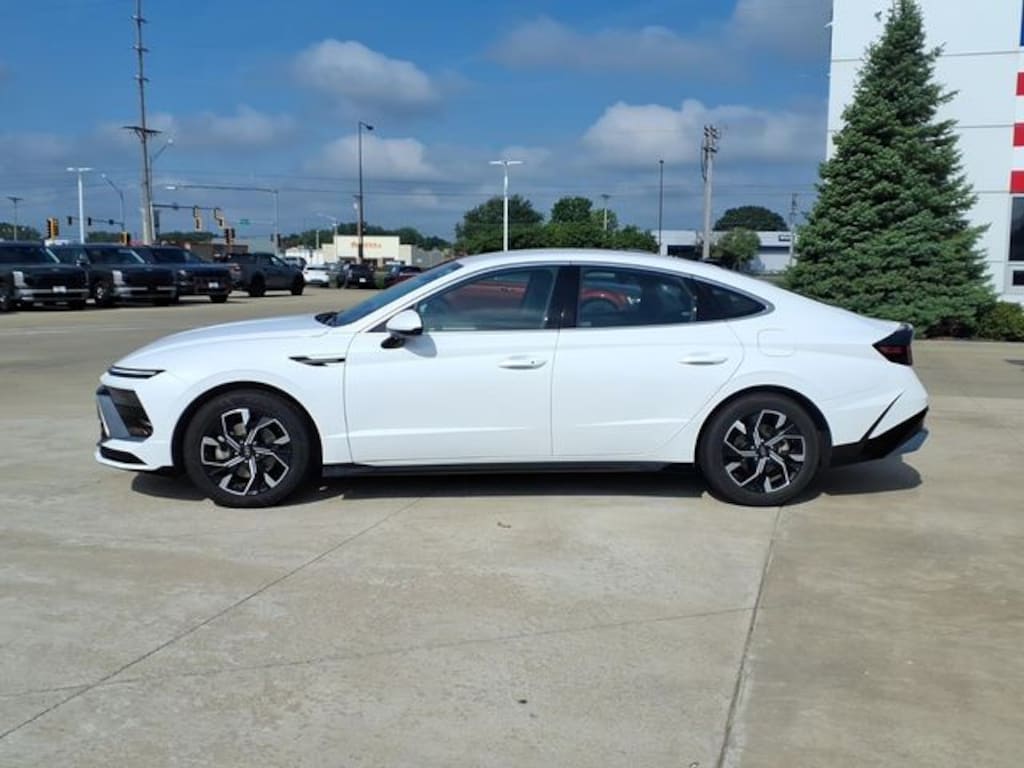 Certified 2025 Hyundai Sonata SEL Sedan