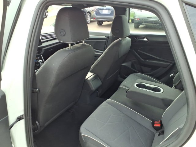 2025 Volkswagen Jetta Sport - Photo 6
