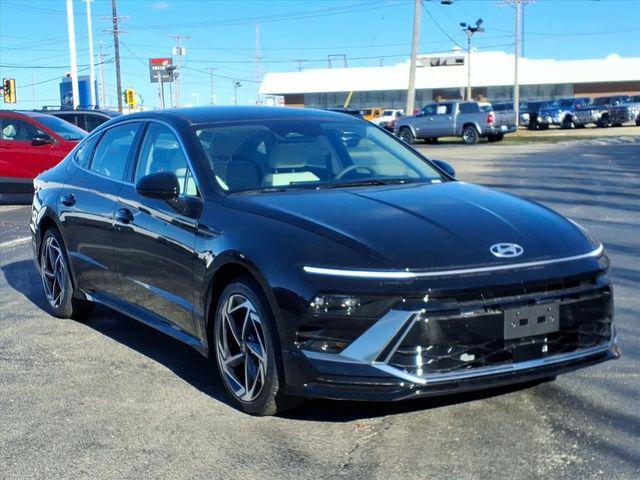 New 2026 Hyundai Sonata SEL Sport Sedan