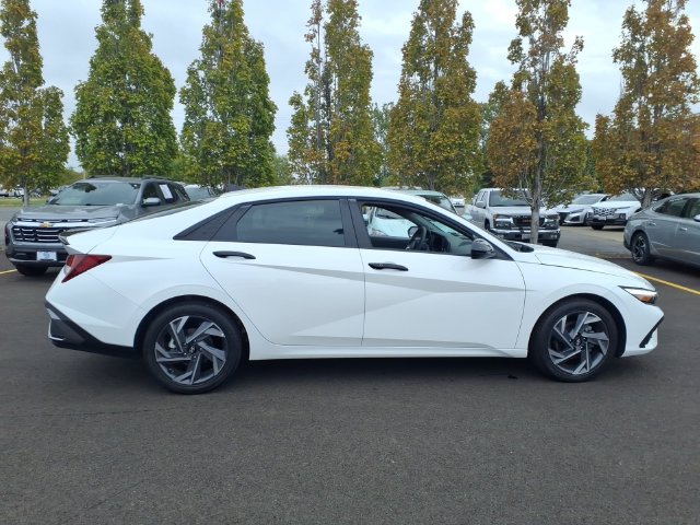 Certified 2025 Hyundai Elantra SEL Sport Sedan