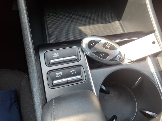 2025 Hyundai Sonata SEL - Photo 12