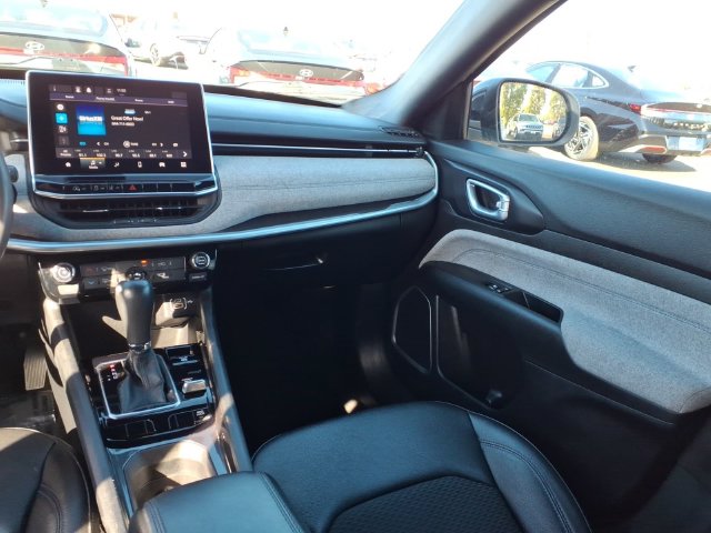 2024 Jeep Compass Latitude - Photo 8