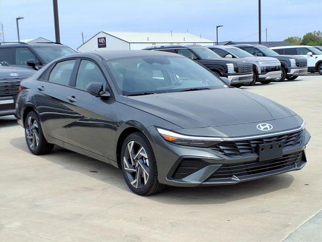 2025 Hyundai Elantra Sedan 