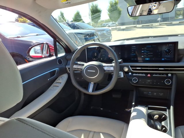 2025 Hyundai Sonata SEL - Photo 9