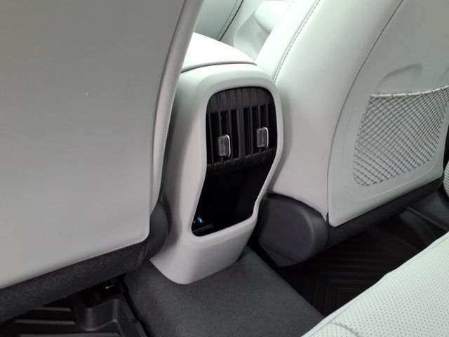 2026 Hyundai Kona Limited - Photo 7