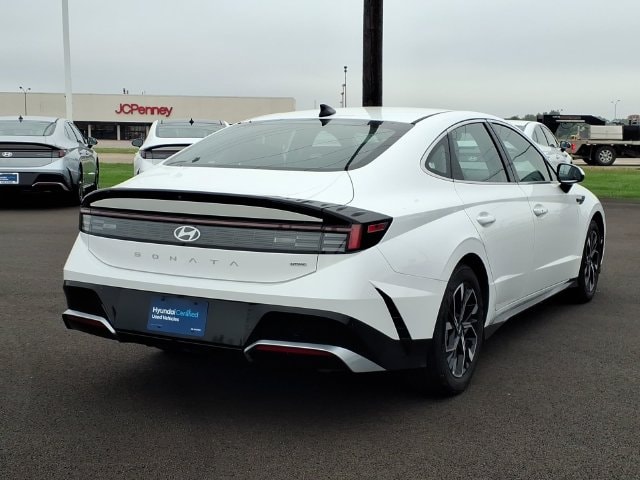 2025 Hyundai Sonata SEL - Photo 3