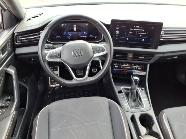 2025 Volkswagen Jetta Sport - Photo 10