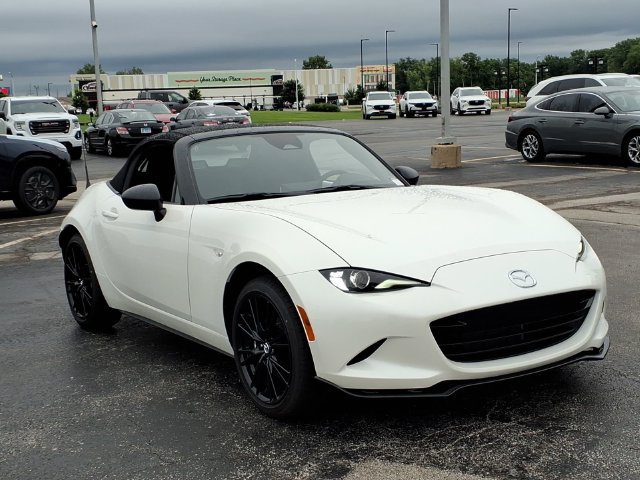 2026 Mazda MX-5 MIATA Club CONVERTIBLE