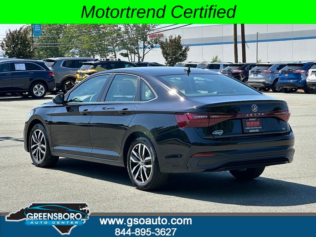 Certified 2025 Volkswagen Jetta 1.5T SE Sedan