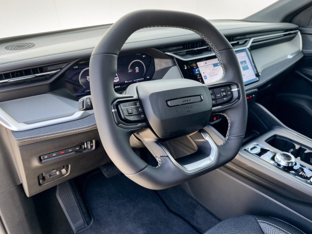Certified 2026 Jeep Cherokee Laredo SUV