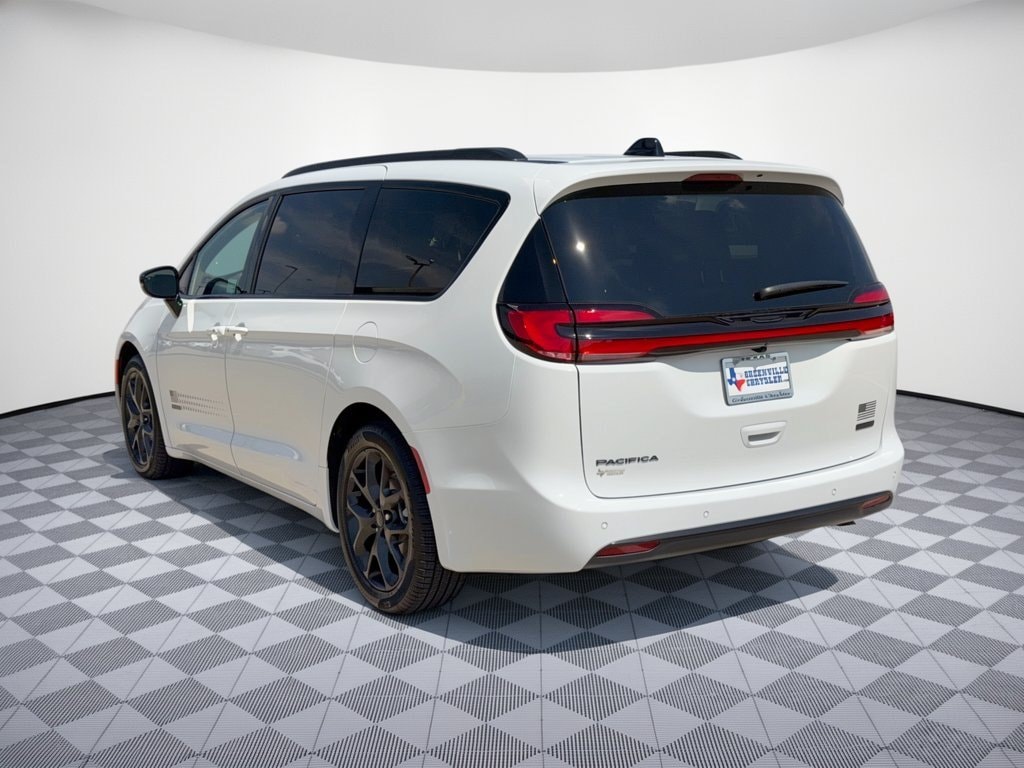New 2027 Chrysler Pacifica SELECT Passenger Van