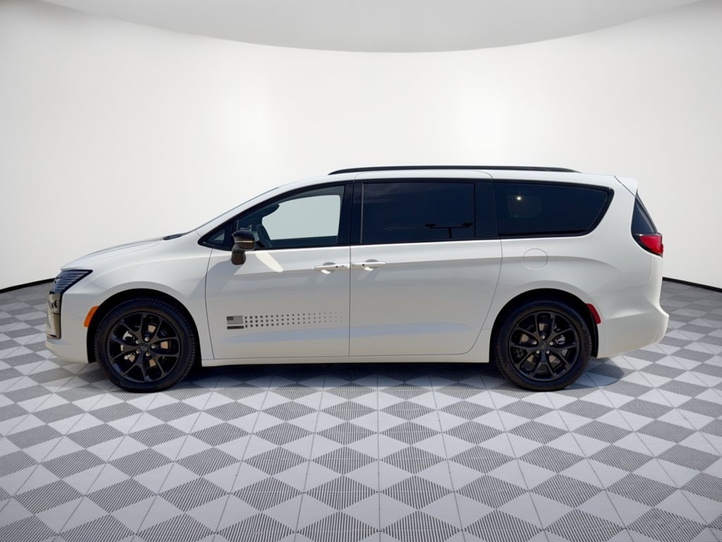 New 2027 Chrysler Pacifica SELECT Passenger Van
