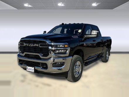 2025 Ram 2500 TRADESMAN CREW CAB 4X4 6'4 BOX Pickup