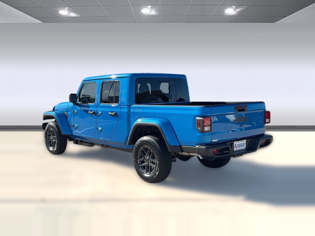 New 2026 Jeep Gladiator SPORT S 4X4 Pickup