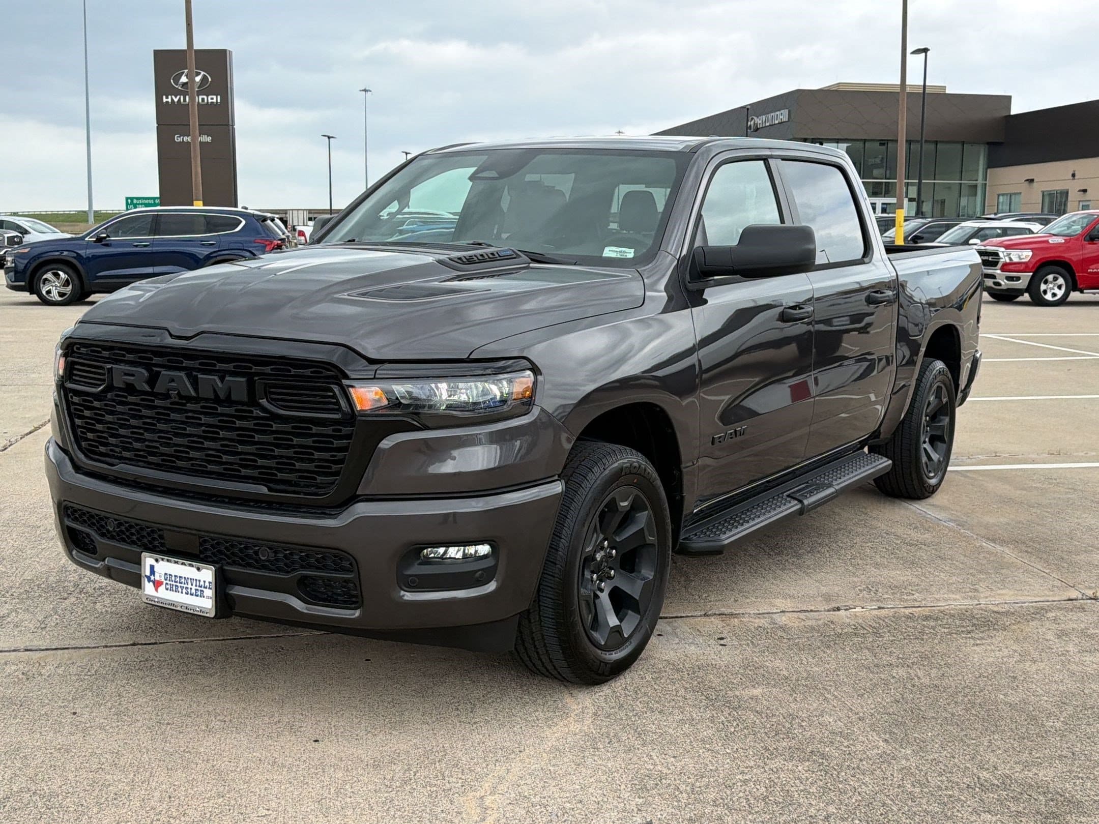2026 RAM 1500 Pickup Express