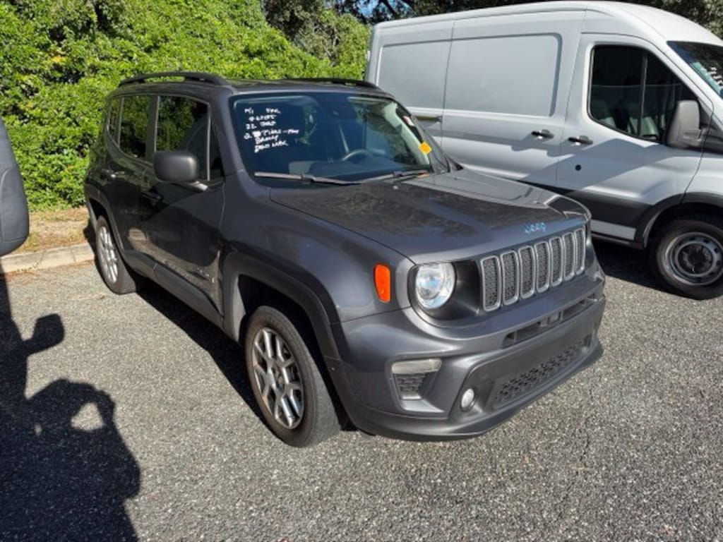 Used 2022 Jeep Renegade Latitude Sport Utility