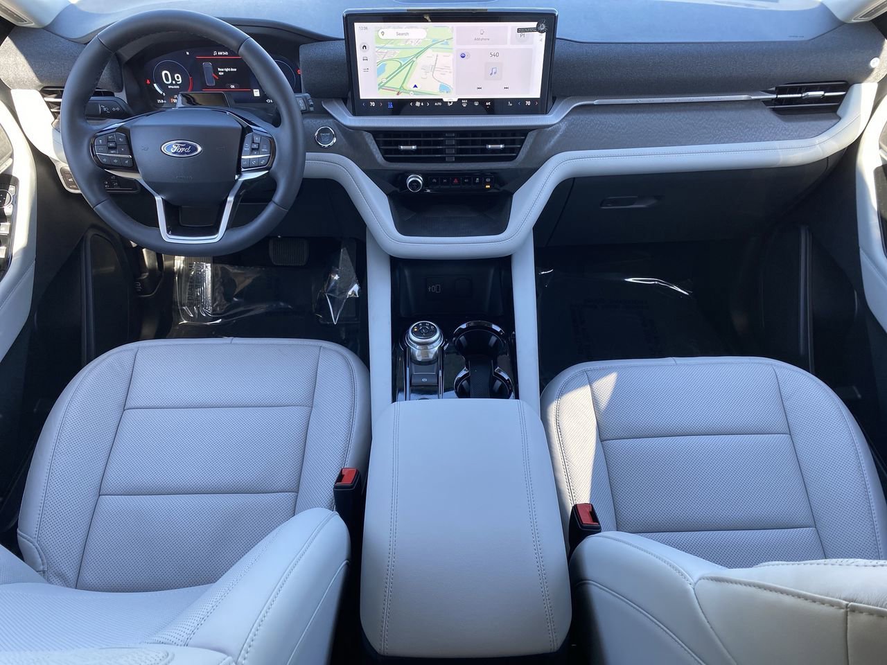 2026 Ford Explorer Platinum - Photo 15