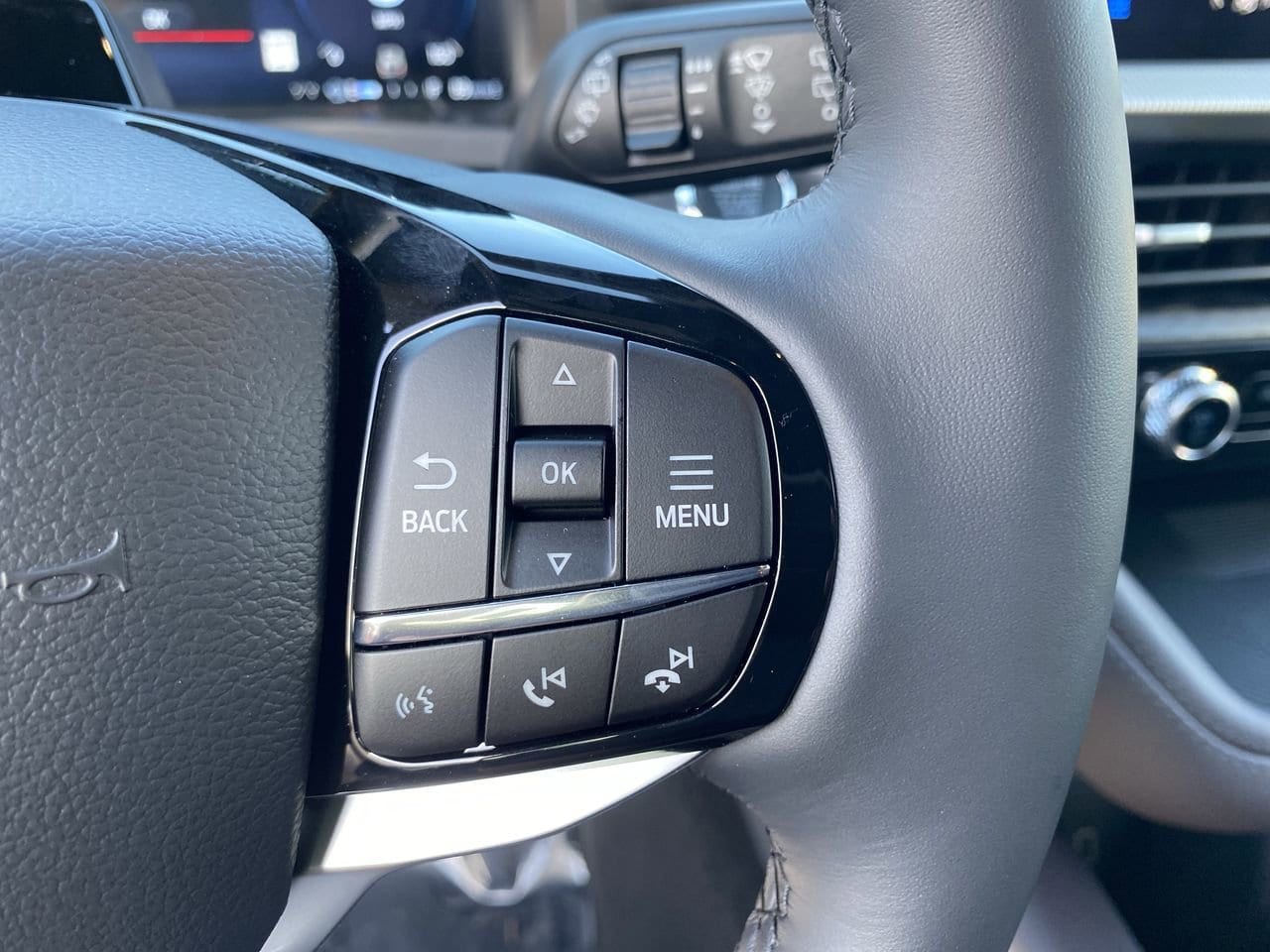 2026 Ford Explorer Platinum - Photo 24