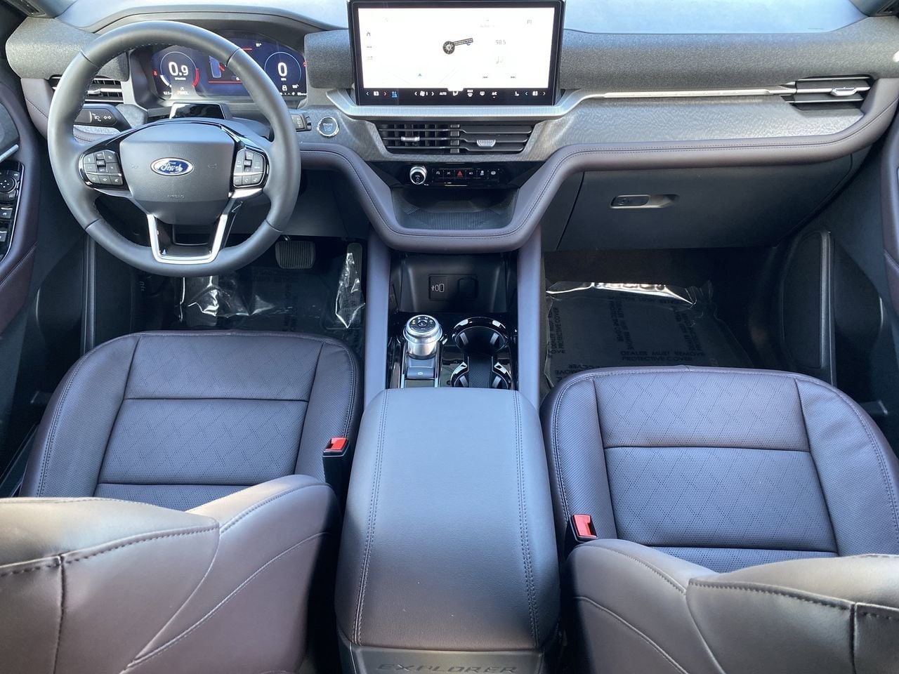 2026 Ford Explorer Platinum - Photo 10