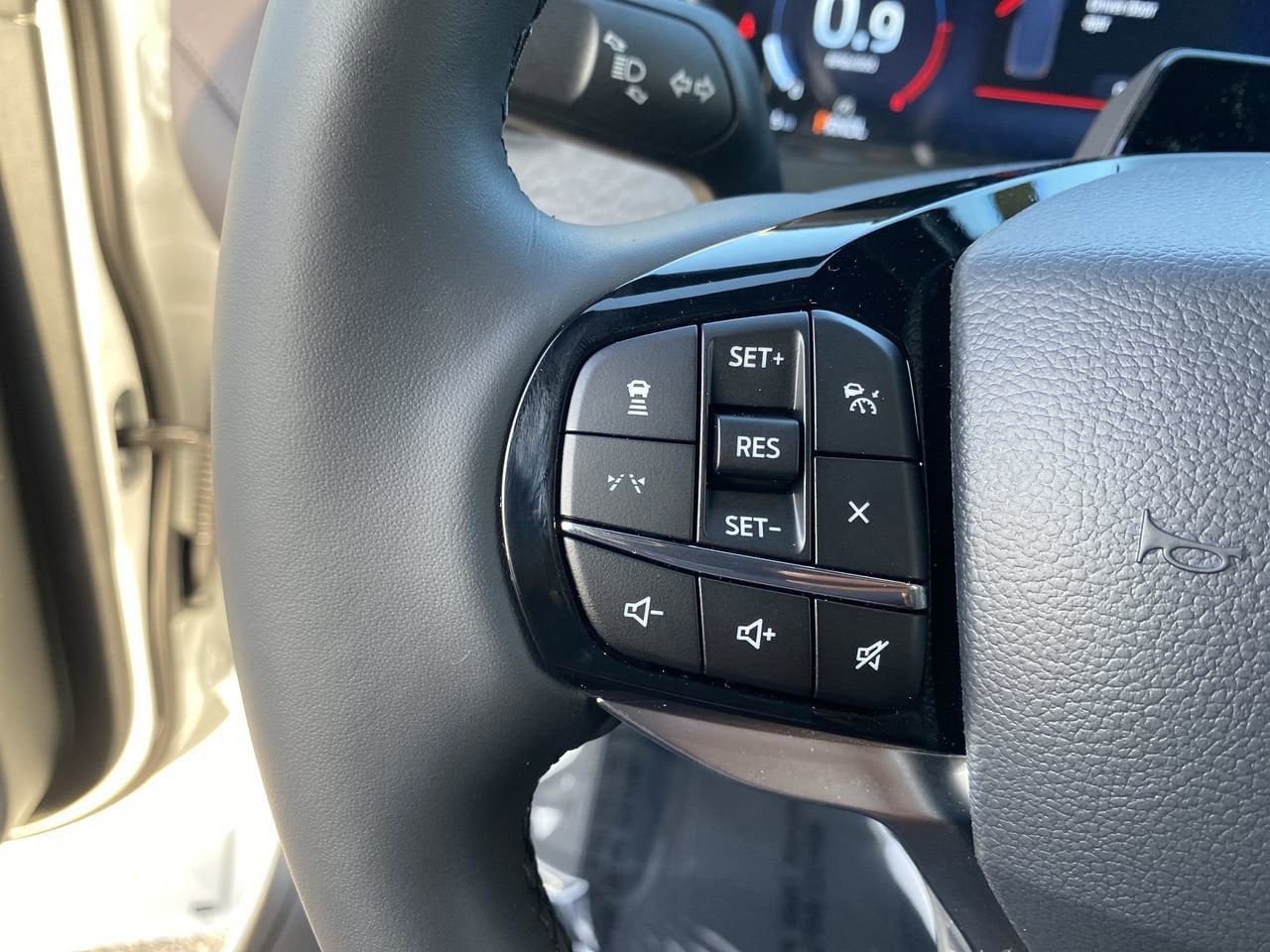 2026 Ford Explorer Platinum - Photo 23