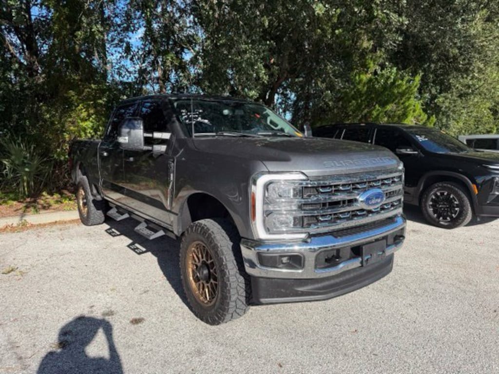 Used 2024 Ford Super Duty F-250 SRW Lariat Crew Cab Pickup