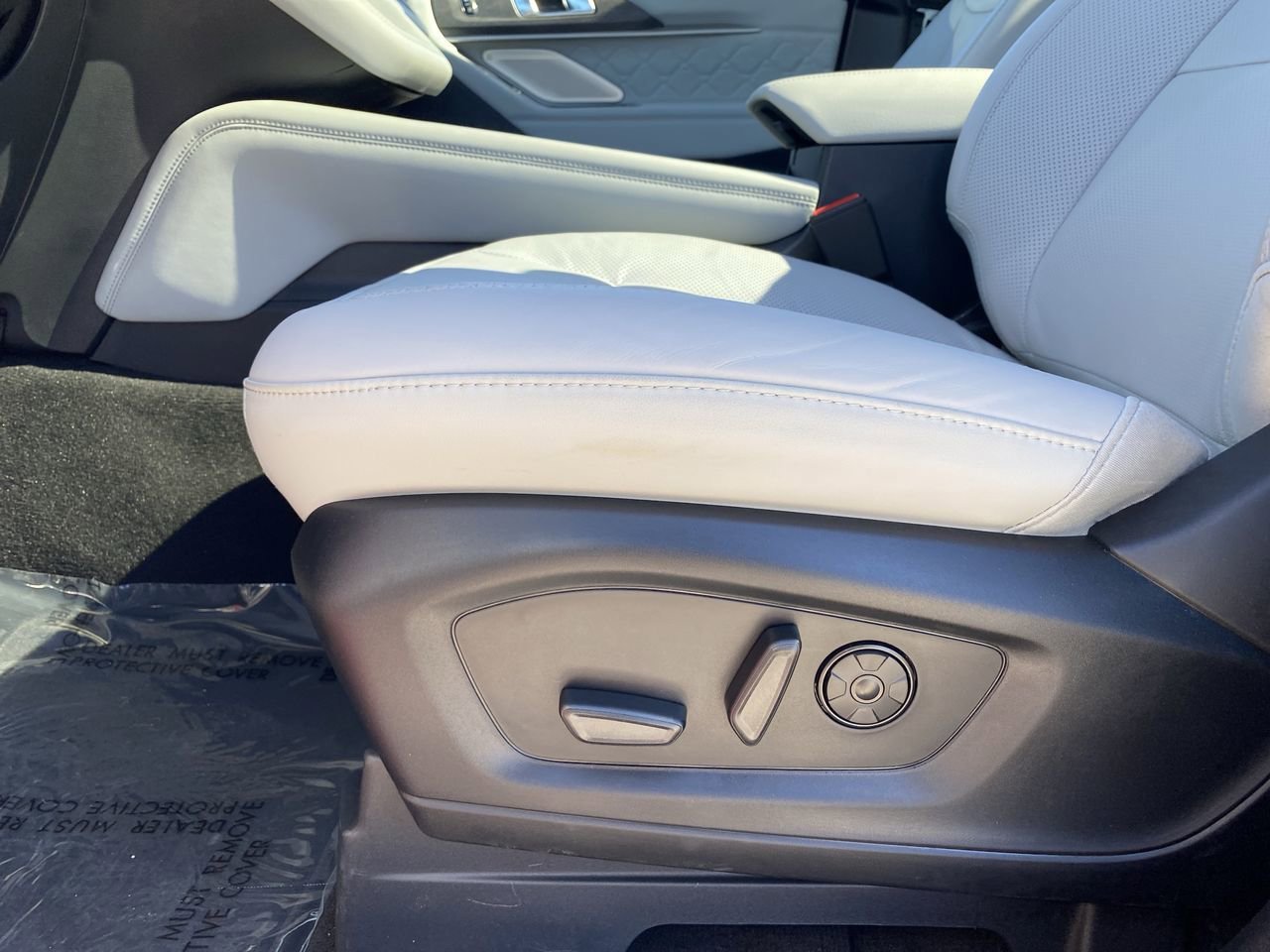 2026 Ford Explorer Platinum - Photo 22