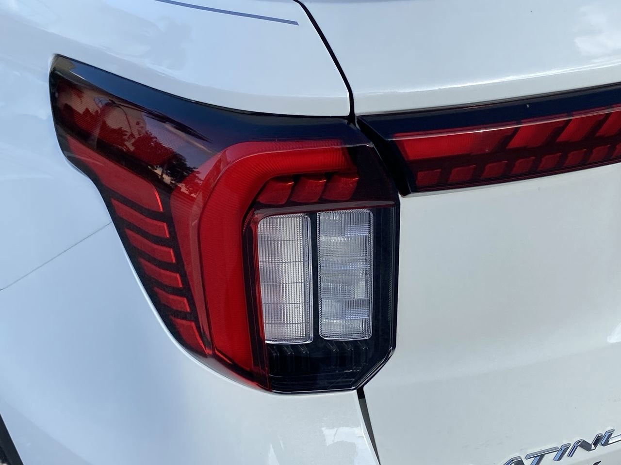 2026 Ford Explorer Platinum - Photo 30