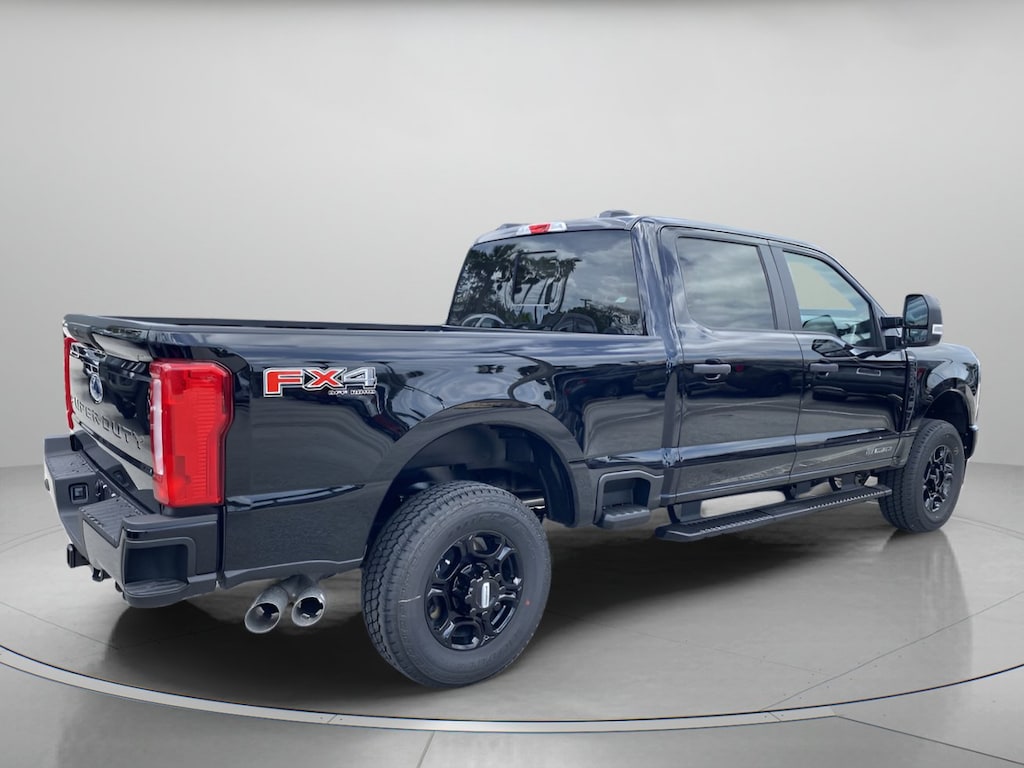 New 2026 Ford Super Duty F-250 SRW STX Crew Cab Pickup