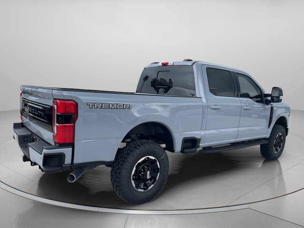 New 2026 Ford Super Duty F-350 SRW Platinum Crew Cab Pickup