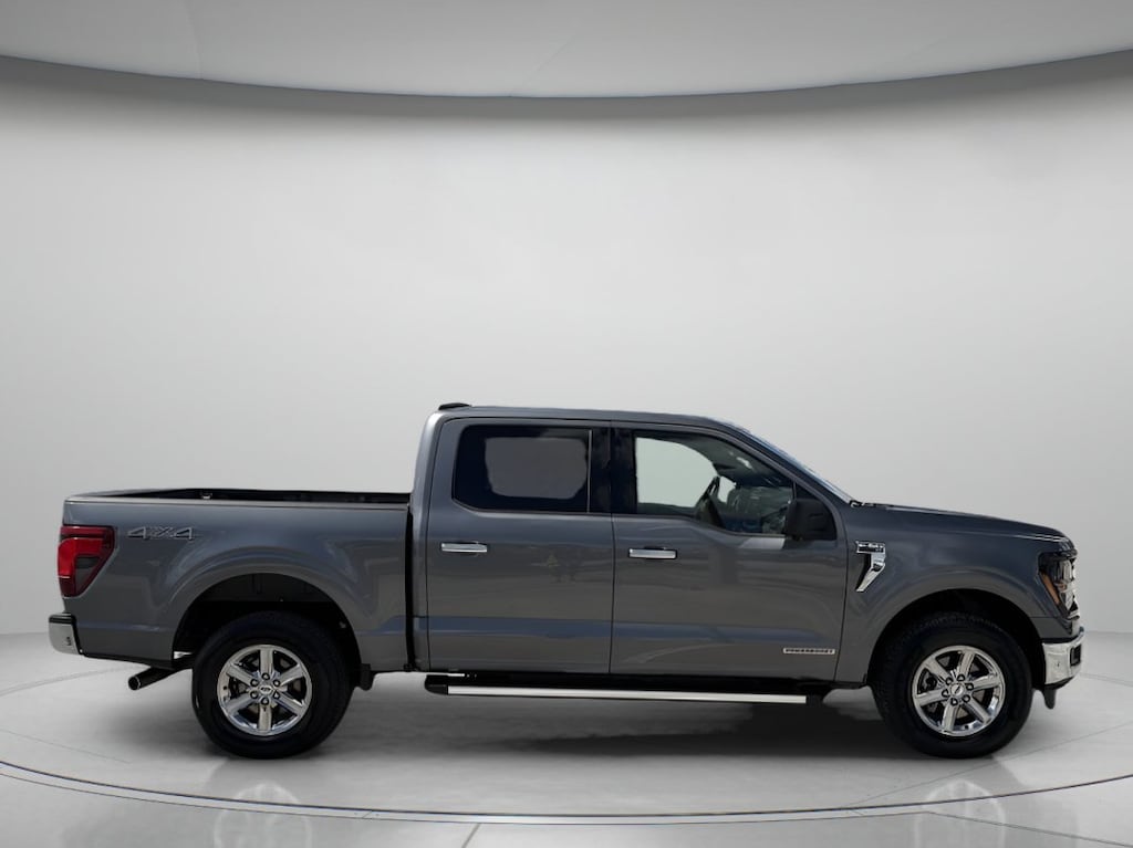 Used 2024 Ford F-150 XLT Crew Cab Pickup