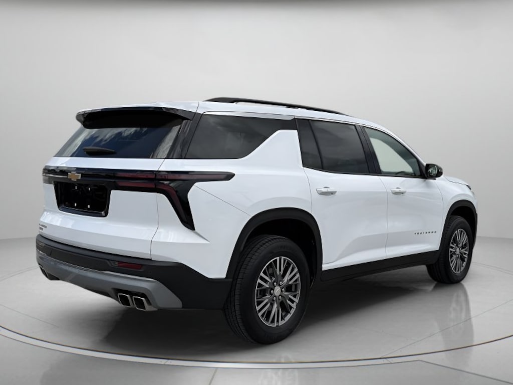 Used 2025 Chevrolet Traverse LT Sport Utility