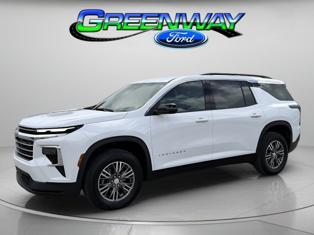 Used 2025 Chevrolet Traverse LT Sport Utility