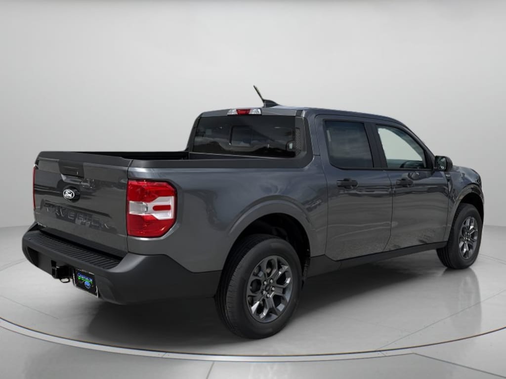 New 2026 Ford Maverick XLT Crew Cab Pickup