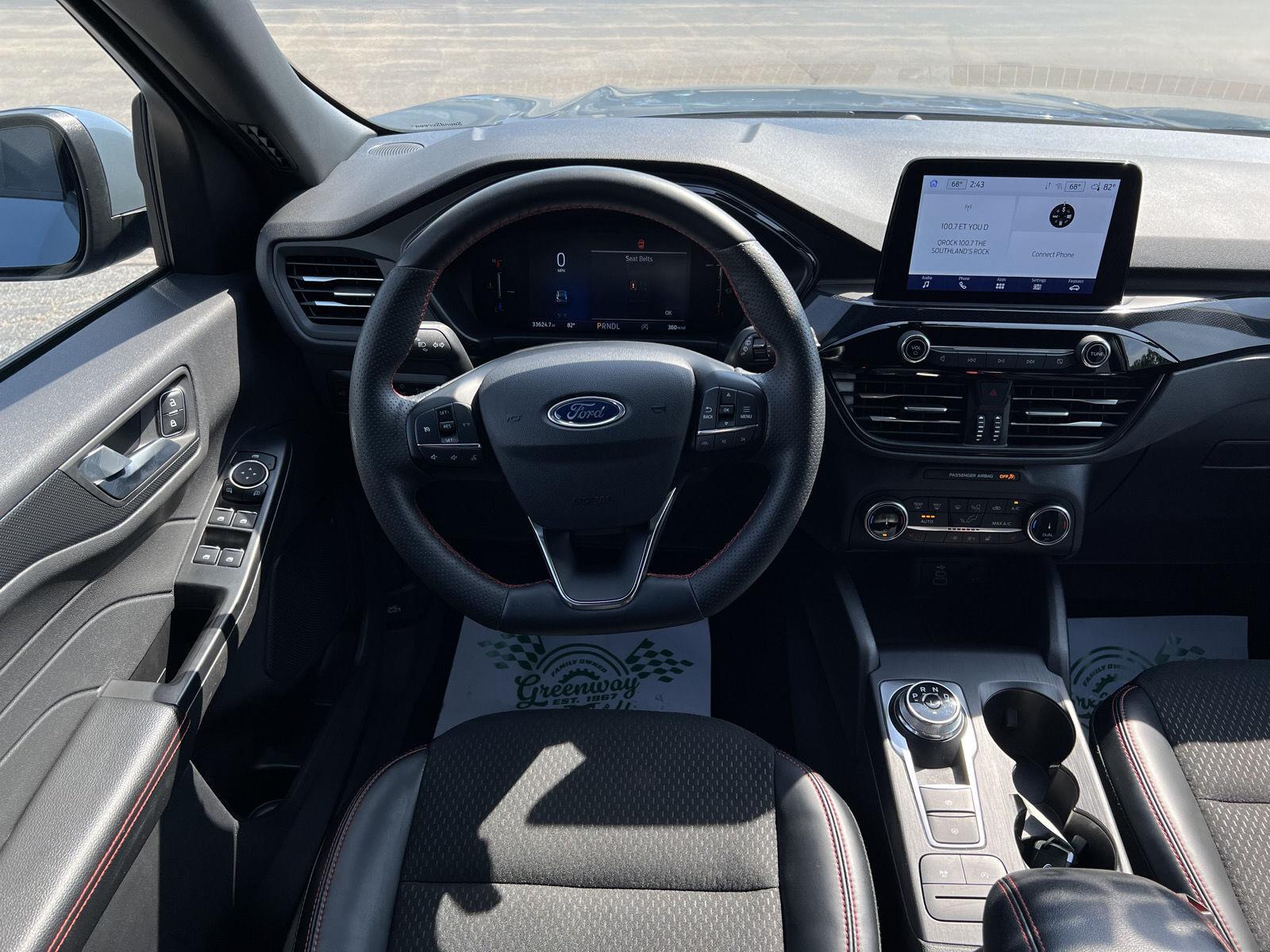 2025 Ford Escape ST-Line Select - Photo 19