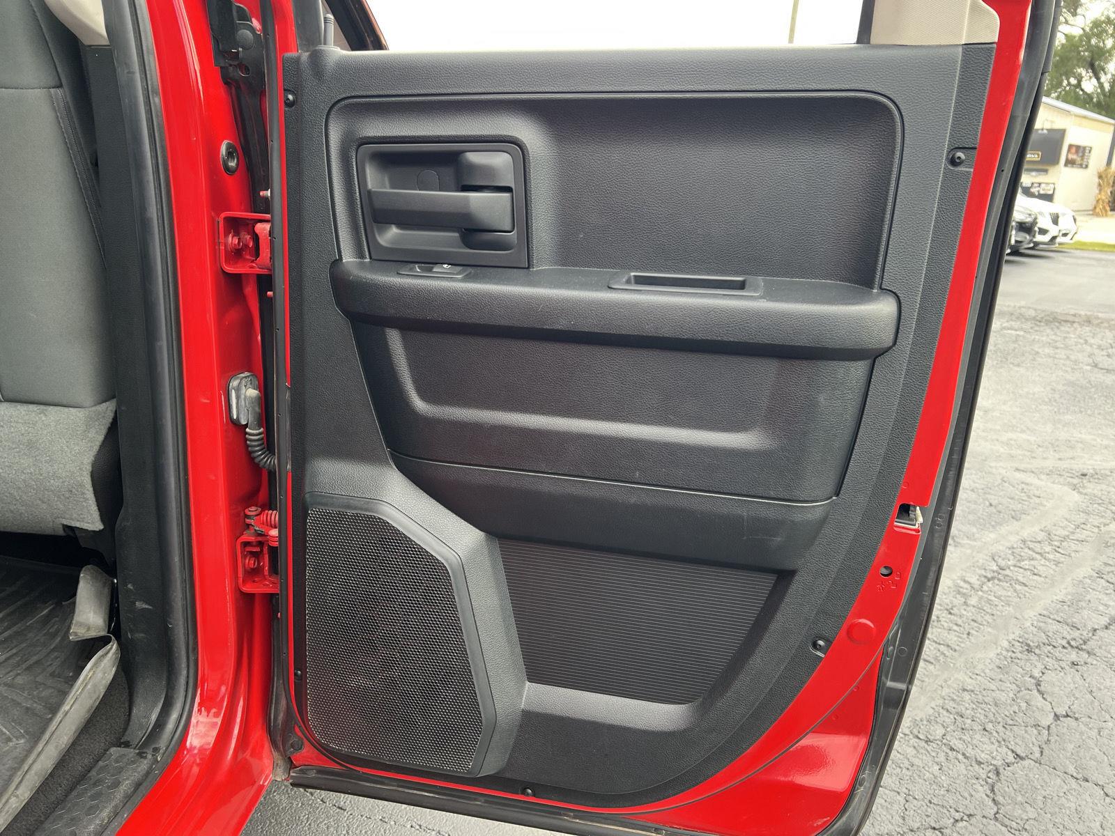 2016 RAM Ram 1500 Pickup Tradesman - Photo 17